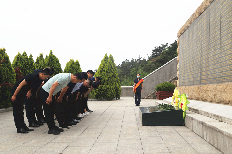 寻访红色凝心铸魂，传承红色锤炼品格——学院开展主题教育实践活动